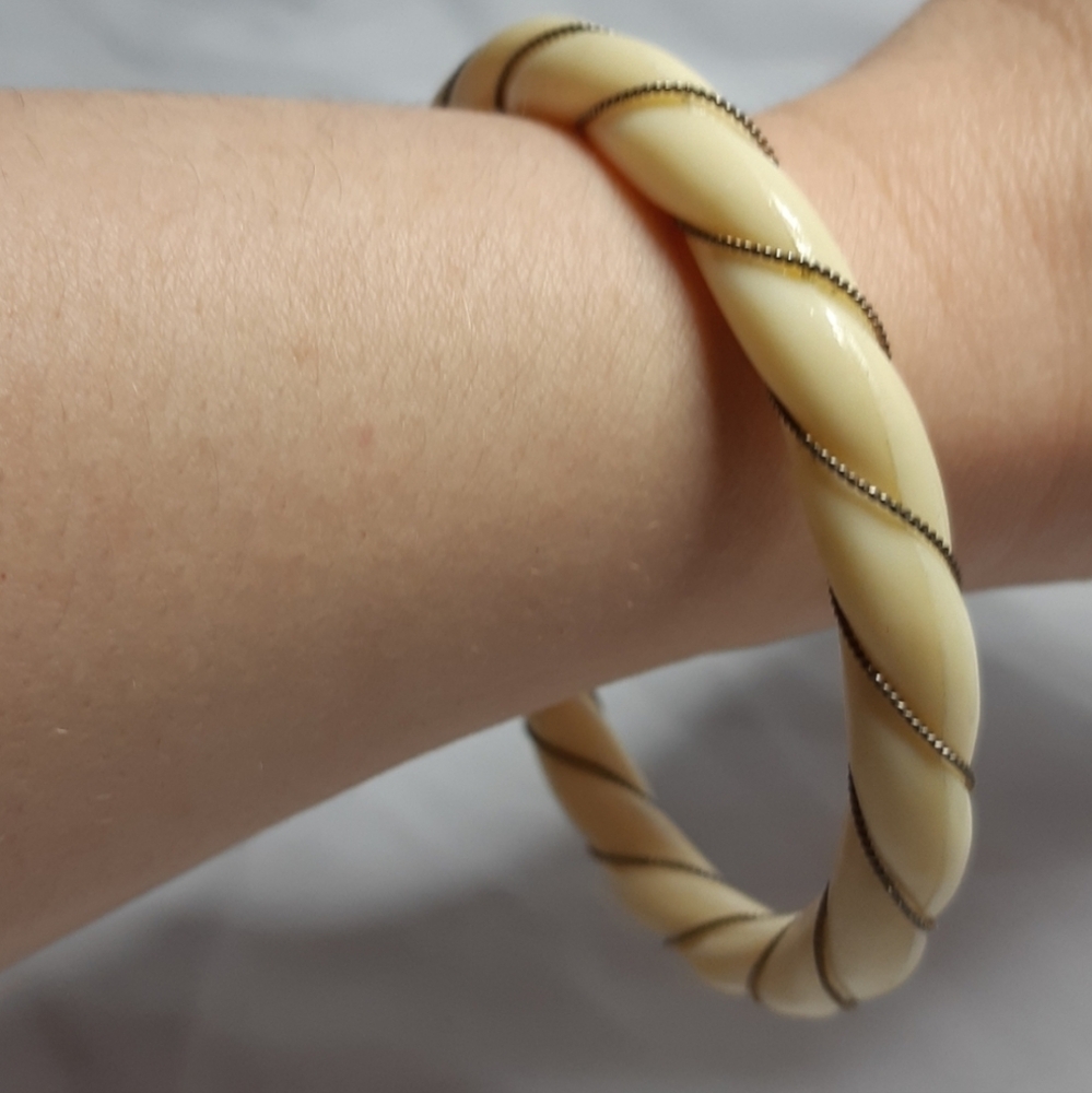 Ivory Bangle Bracelet